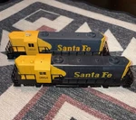 Ahm Ho Scale Model Train Santa Fe 2654 GP-18 Diesel Engine Pair / Lot. Fixed Price $41.95.