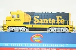 Athearn Ho Scale Atsf Santa Fe Warbonnet CF7 Round Cab Locomotive #2598 Dcc Rdy. Fixed Price $148.00.