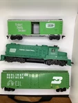Mantua Ho 406-28 GP-20 Diesel Locomotive Penn Central 5628 W/headlight Mint!. Fixed Price $40.00.
