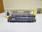 Atlas No. 7037 Ho - Cotton Belt 7602 Gp 40 Diesel Locomotive. Fixed Price $55.00.