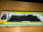 Atlas / Kato Ho Scale #8106 Pennsylvania RS-1 Powered Locomotive# 9914 Nib. Fixed Price $74.50.