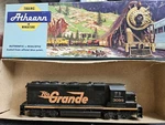 Athearn Ho Scale #4705 Rio Grande GP40-2 Powered Diesel Locomotive.. Fixed Price $125.00.