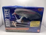 Uss Enterprise Space Seed Edition 1:1000 Snap Together Kit Polar Lights 908 New. Fixed Price $45.99.