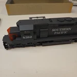 Athearn Ho SD40T-2 Locomotive Kit, Southern Pacific 9382 Same Day Shipping!. Fixed Price $79.95.
