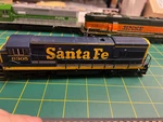 Ho 8653 Atlas U23B Santa Fe #6305 Engine Dcc No Sound, Box, Missing Couplers. Fixed Price $55.00.