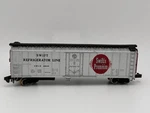 Bachmann 4244 Swift Refrigerator Line Box Car , Scale. Fixed Price $18.00.