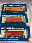 Lot Of Walthers Mainline Ho Scale Freight Car 910-4511, 910-1775, 910-3757. Fixed Price $39.99.