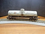Mantua Ho Scale 40' Weathered & Weighted Diamond Chemicals Gatx 74425 Tank Car. Fixed Price $12.00.