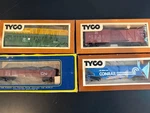 Lot 4 Tyco & Ahm Ho Freight Train Cars Conrail, Cn Boxed Vintage. Fixed Price $13.00.