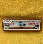 Vintage Tyco Ho Scale Piggy Back Flat Car Set Santa Fe 244:1800 Blue Truck. Fixed Price $19.99.