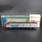 Ahm Rivarossi Ho Gm Diesel Emd E8 / E9 Passenger Train Amtrak 5121 #235 Runs. Fixed Price $99.99.