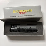 Ho Scale Bachmann Emd F7A Diesel Locomotive New York Central #1873. Fixed Price $60.00.