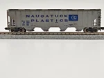 Scale Ahm 4 Bay Covered Hopper Naugatuck Plastics Nahx 15256. Fixed Price $18.75.