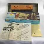 Athearn 5465 Ho Scale 57 Ft Mechanical Reefer P.f.e. (P4). Fixed Price $64.99.