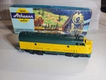 Ho Athearn & Nw #4072 F7 Diesel Locomotive-w/light Box-refurb-runs Good. Fixed Price $46.95.