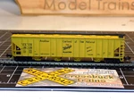 Ahm 4-BAY Covered Hopper Warp's Plastics Nahx 36539 Rapido Couplers (071508). Fixed Price $11.11.