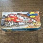 Athearn Chicago And North Western Diesel Locomotive Ho Scale 4171. Fixed Price $59.99.
