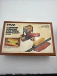 Ho Building Tyco 936 Clementine Operating Gold Mine & Dump Car Set Open Box. Fixed Price $29.99.