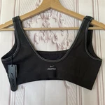 Nwt Skims X Nike Ribbed Seamless Micro Scoop Bra Size Obsidian/armor. Fixed Price $35.00.